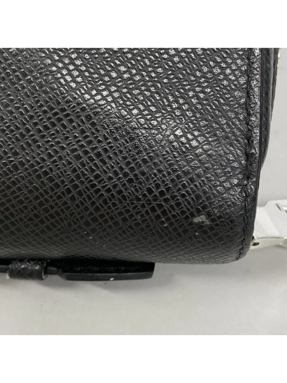 Louis Vuitton Wallet Taiga Zippy XL Ardoise